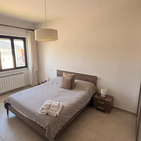 Apartament Dimora Zaffiro LʼAquila