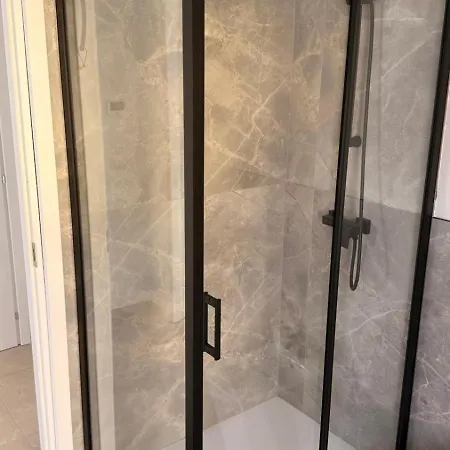 Apartament Dimora Zaffiro LʼAquila
